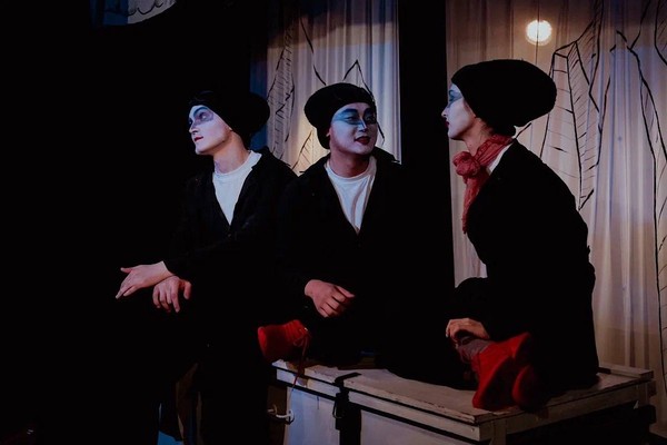 У ковчега в восемь