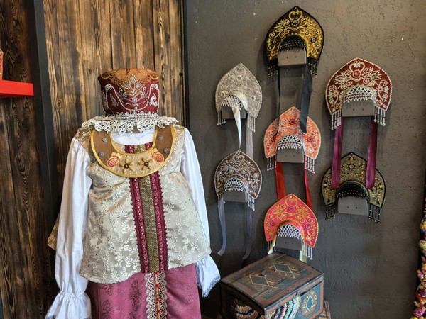 Экспозиция музея «Изба-Забава»