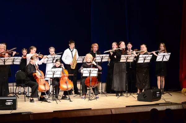 Отчетный концерт струнного отделения