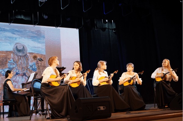 Отчетный концерт школы «Лира»