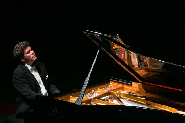 Концерт Дениса Мацуева и Государственного симфонического оркестра Челябинской области