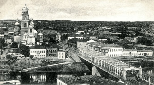 Лекция Е. Н. Ашихминой «Архивные истории: поимка тигра, кража часов и другие приключения»