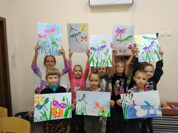 Выставка творческих работ учащихся художественного отделения ДШИ№14 «Апрельская капель»