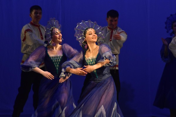 Отчетный концерт Народного самодеятельного коллектива ансамбля танца «Молодость»