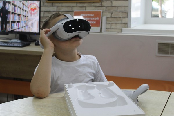 «К звёздам отправляют человека…»: литературно-музыкальный час