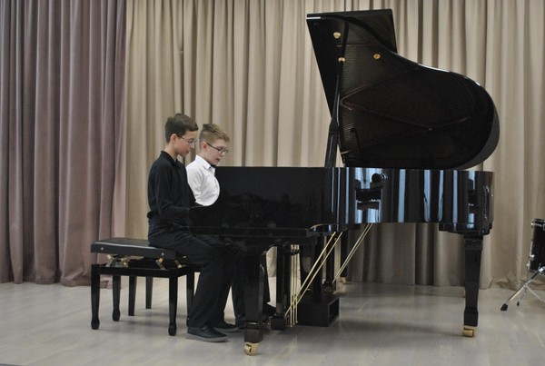 Концерт «Весенние грезы» учащихся класса фортепиано