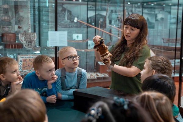 Экскурсия «Душа матери, глаза отца»