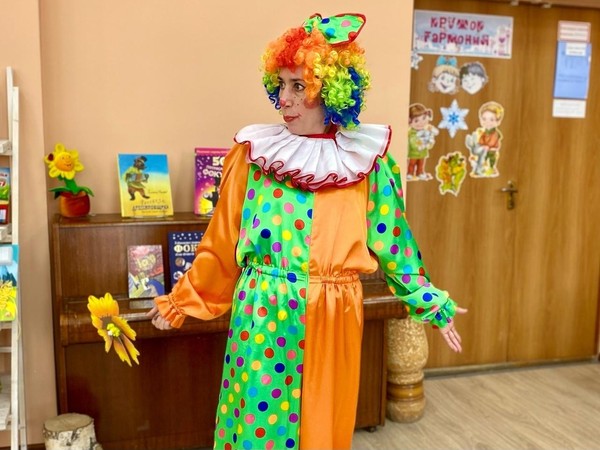 Занятие в кружке «Гармония». Импровизированная арена «Браво, Цирк!»