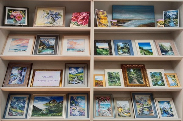 Выставка картин Ирины Павленковой «Милый сердцу уголок»