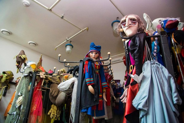 Экскурсия по театру кукол