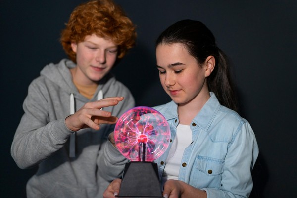 Час истории «Взгляд в бесконечность: поколение звёздных исследователей»