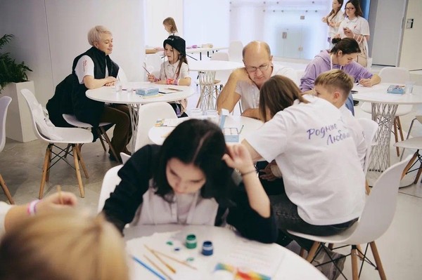 Музейное занятие «Арт-терапия. Путешествие линии чувств»