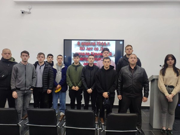 Музейный урок ко Дню начала Крымской наступательной операции в Музее Амет-Хана Султана