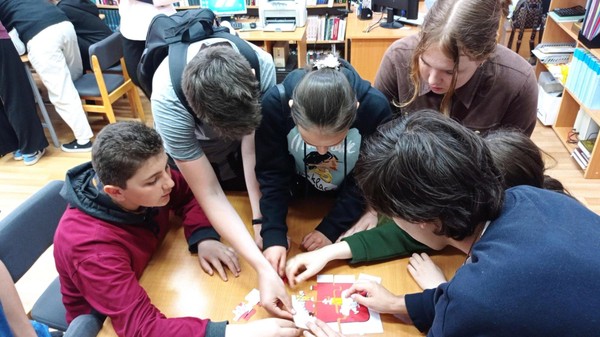 Игра «Шагал один пермяк…»