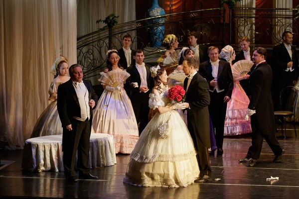 Валентин Захаров