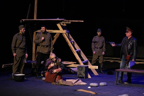 Спектакль «Волки»