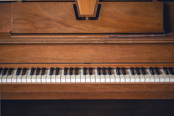 «На время музыка вас отвлечет от всех забот»