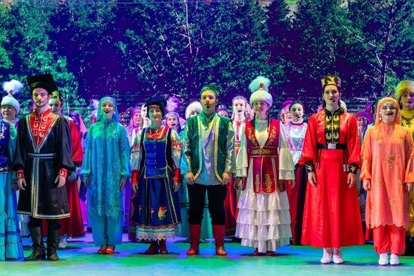 Концерт «На теплых ладонях степи»