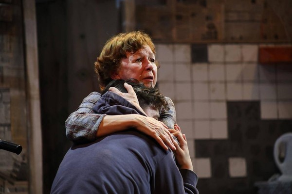 Спектакль «Семья Романа»