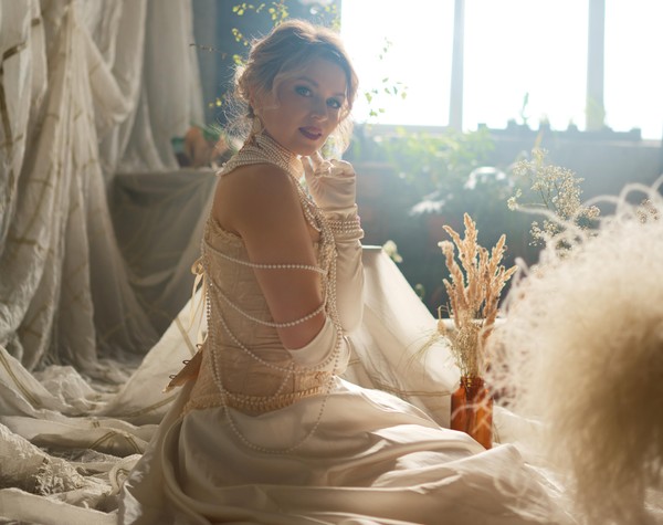 Моноспектакль «Между строк»