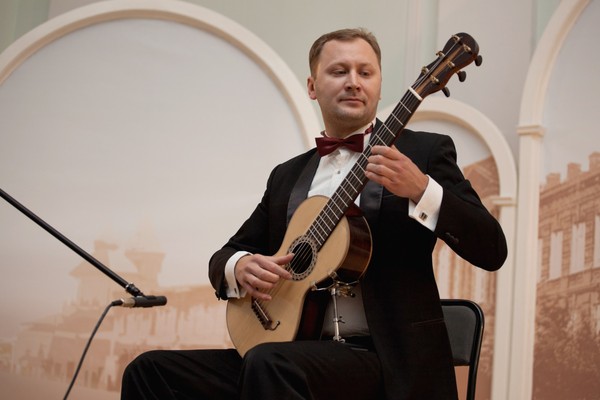 Григорий Новиков