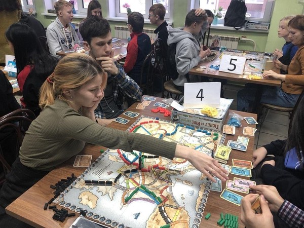 Турнир по логическим и экономическим настольным играм