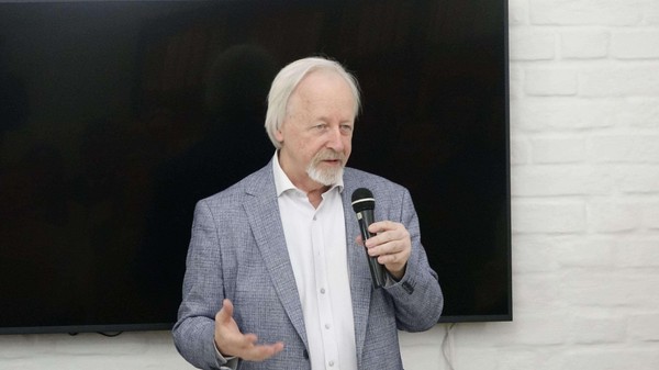 Подходы к выявлению книжных памятников: навигация по ресурсам и визуальный этап атрибуции