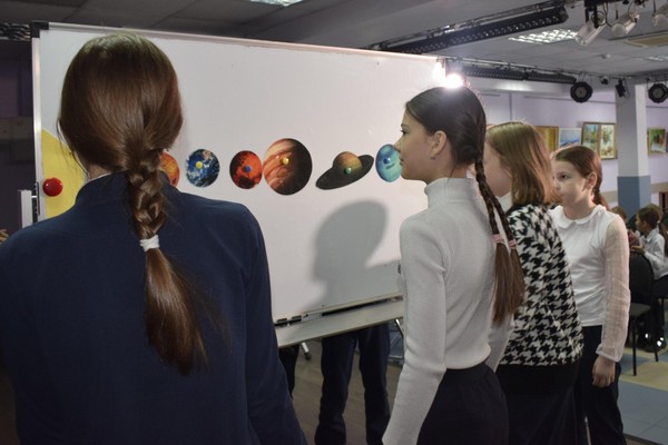 Интеллектуальная игра «Космический старт» в рамках первой Недели космоса