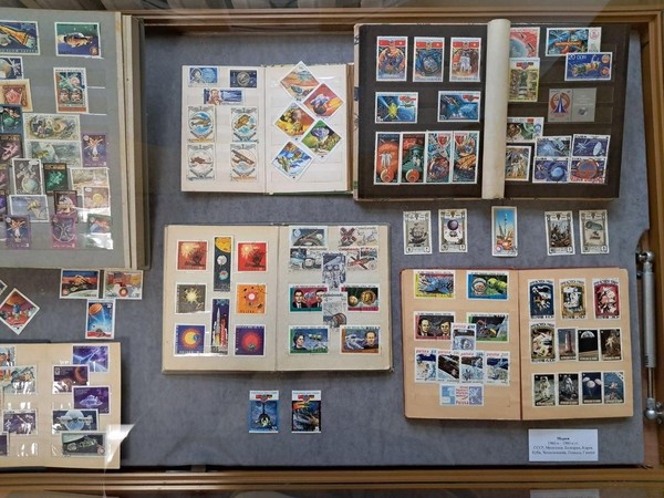 Выставка «Дорога к звёздам»