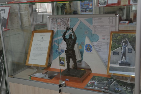 Выставка «Тревожный апрель»