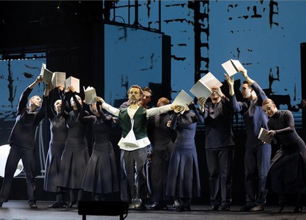 Танцевальный спектакль «Я вижу звезды»