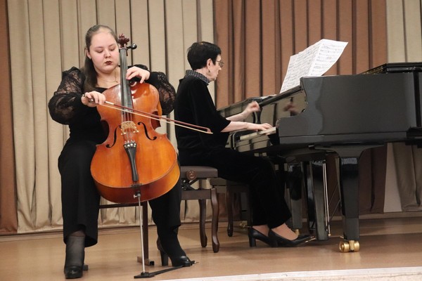 Концерт-лекция «Музыка от а до я: такие разные струны»