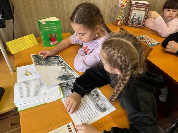 Тематический час «Весна в Крыму весна Победы»