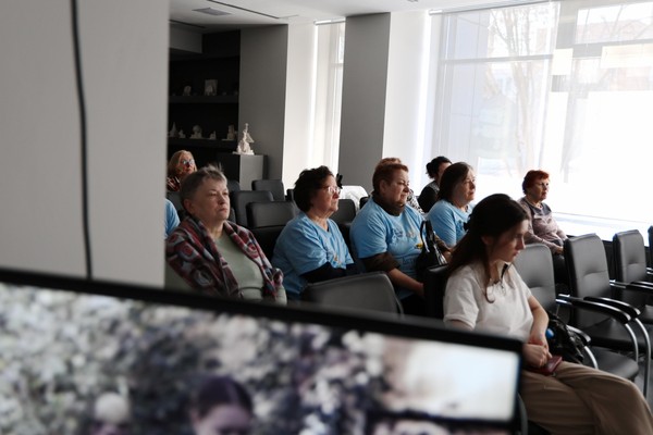 Кинопоказ с обсуждением «Креативный долголет»