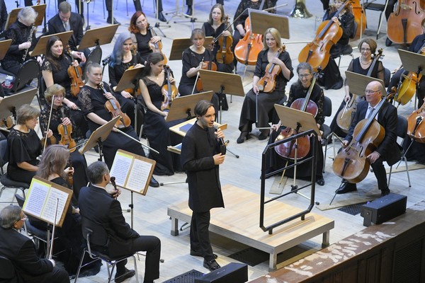 Симфонический оркестр и Ярослав Тимофеев. Немецкий юмор