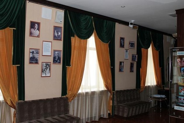 Фотовыставка «Война и куклы»