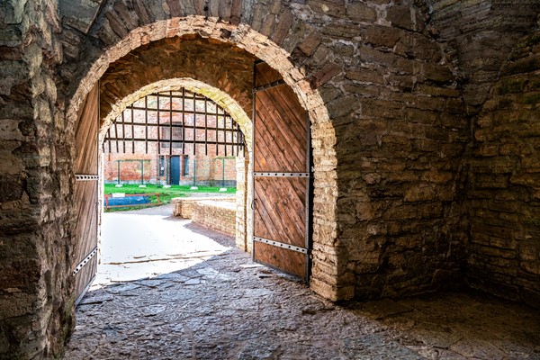 В крепость Орешек на «Метеоре» по выходным от Зимней канавки