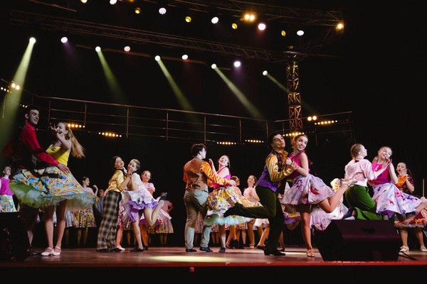 Мюзикл «Громче правил»