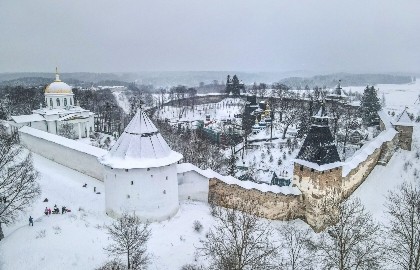 Древние крепости и храмы: Псков – Изборск – Печоры