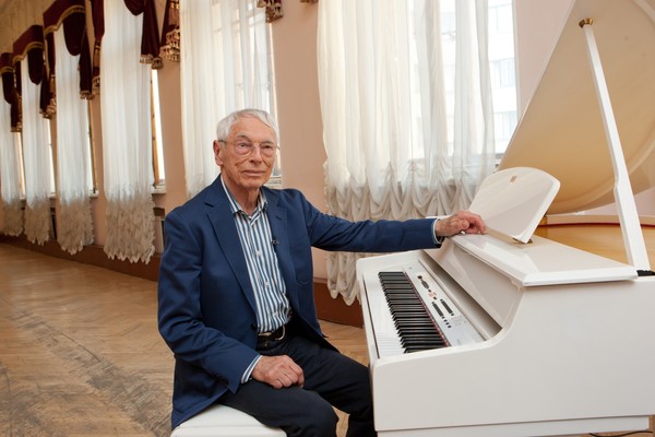 Александр Зацепин в зеркале эпохи