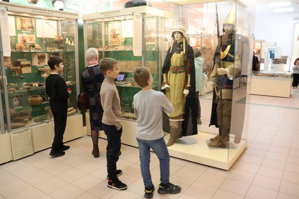 Экскурсия «Первые племена земледельцев и скотоводов на территории Предкавказья»