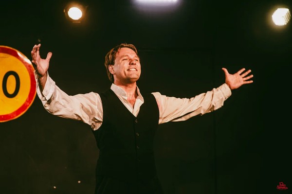 Есенин. Дорога из разбитых сердец