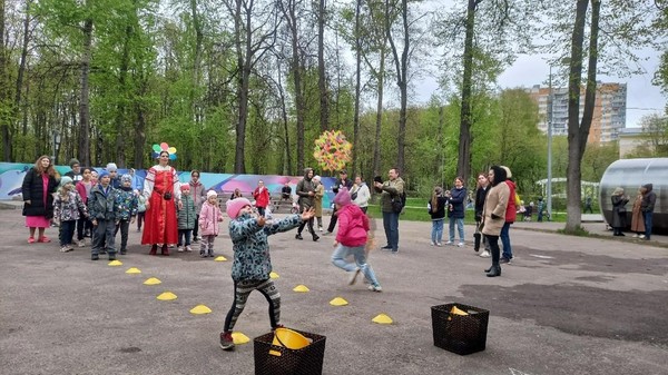 Интерактивно-познавательная программа «Праздник мира и труда»