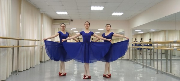 Открытый урок по народному танцу «Танцы народов мира»