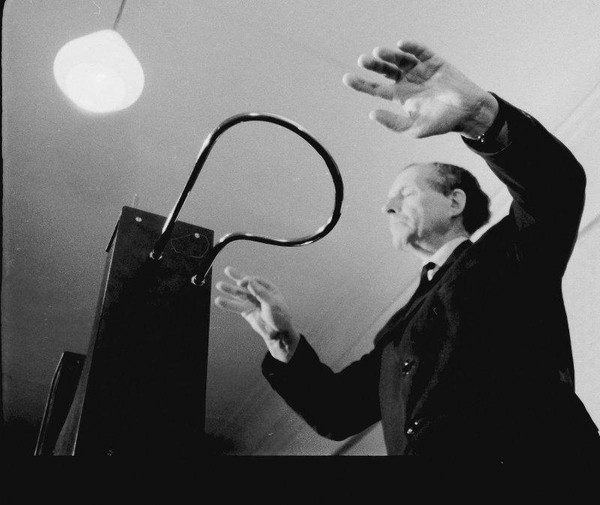 Экскурсия «Услышать цвет, увидеть звук»