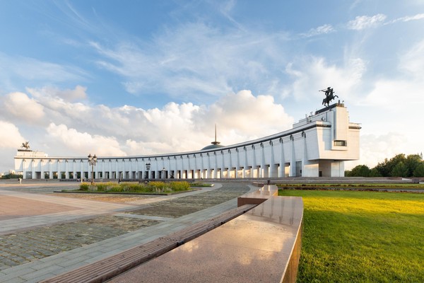 Выставка «На передовой милосердия: медики, спасавшие Москву»