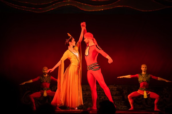 Тысяча и одна ночь