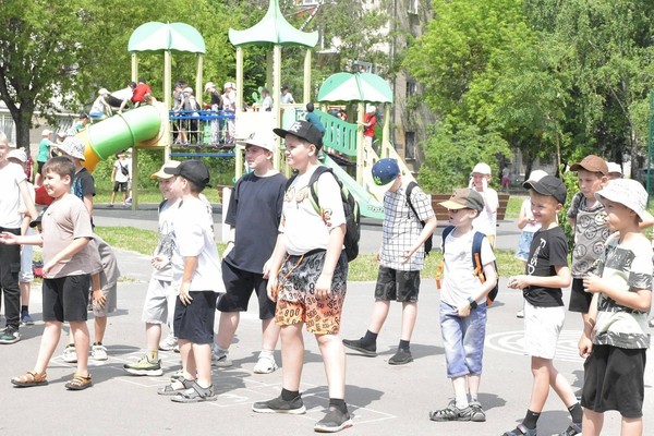Познавательная программа по ПДД «Маленький знаток большой дороги»
