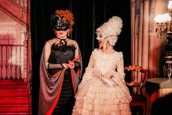 Летучая мышь