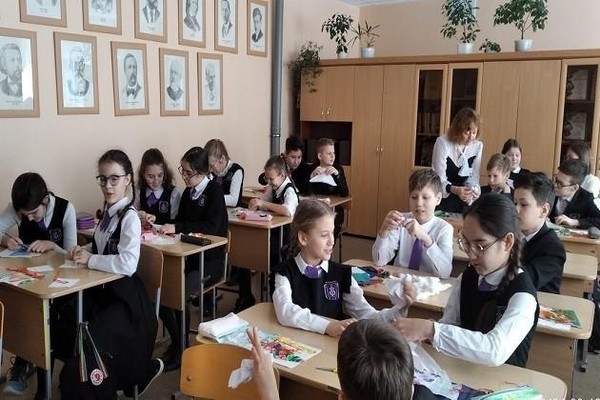 Познавательный час «Добрым людям на загляденье»